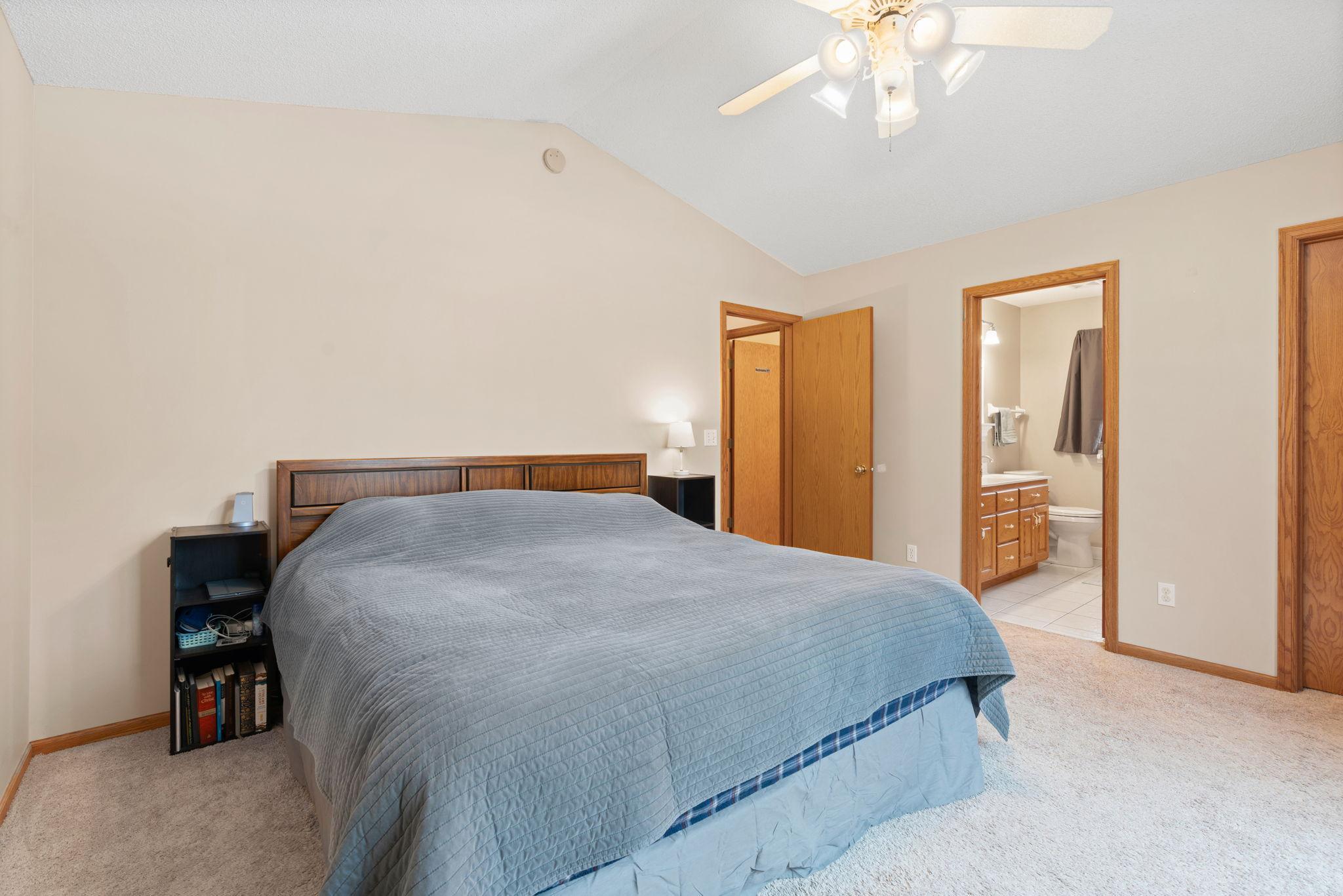 51-web-or-mls-13805 57th Ave-51.jpg