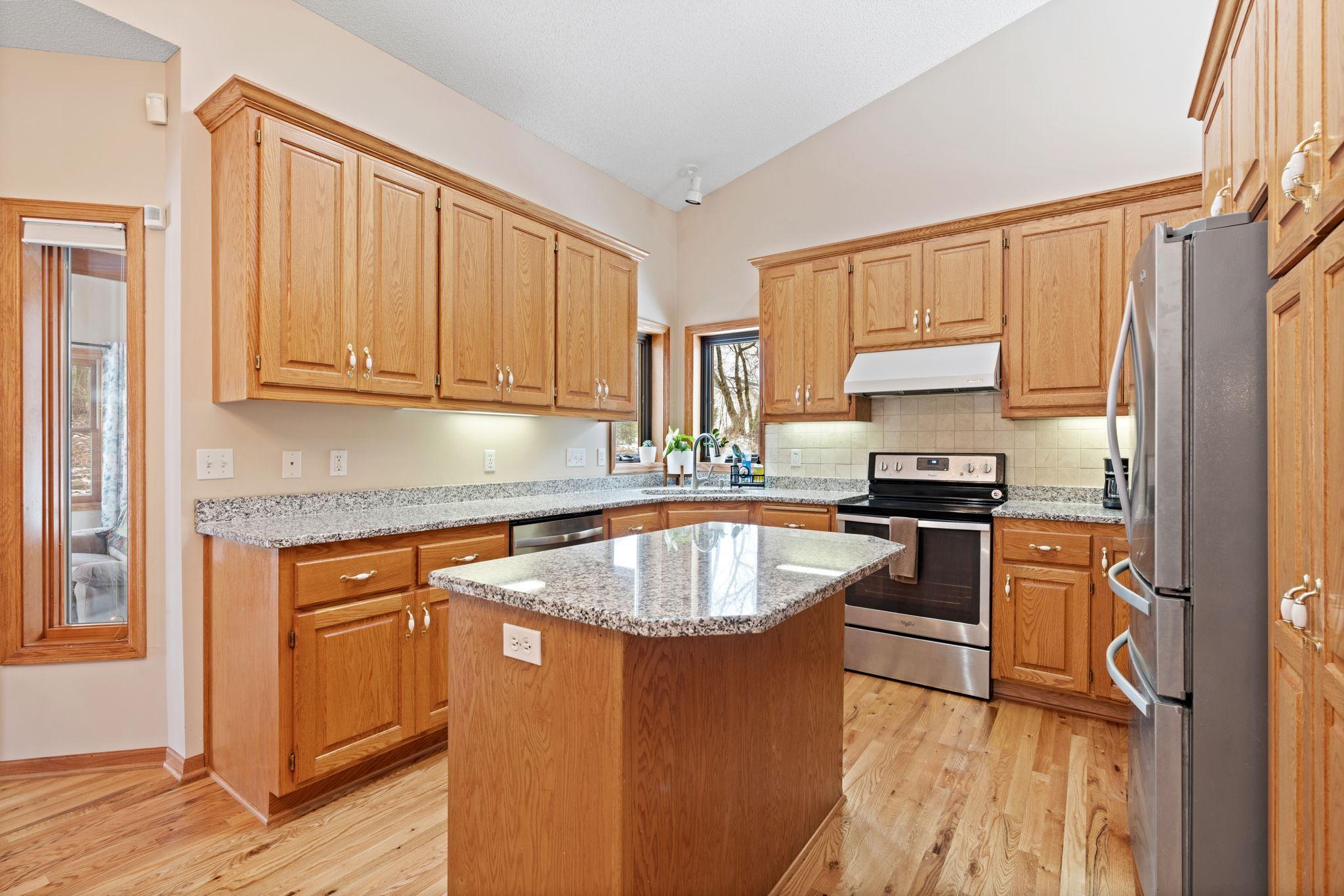 31-web-or-mls-13805 57th Ave-31.jpg