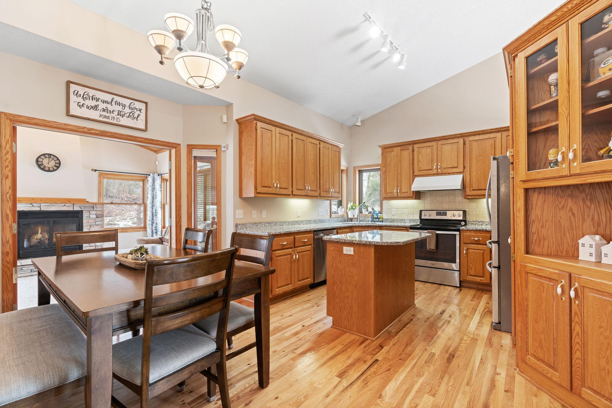 30-web-or-mls-13805 57th Ave-30.jpg