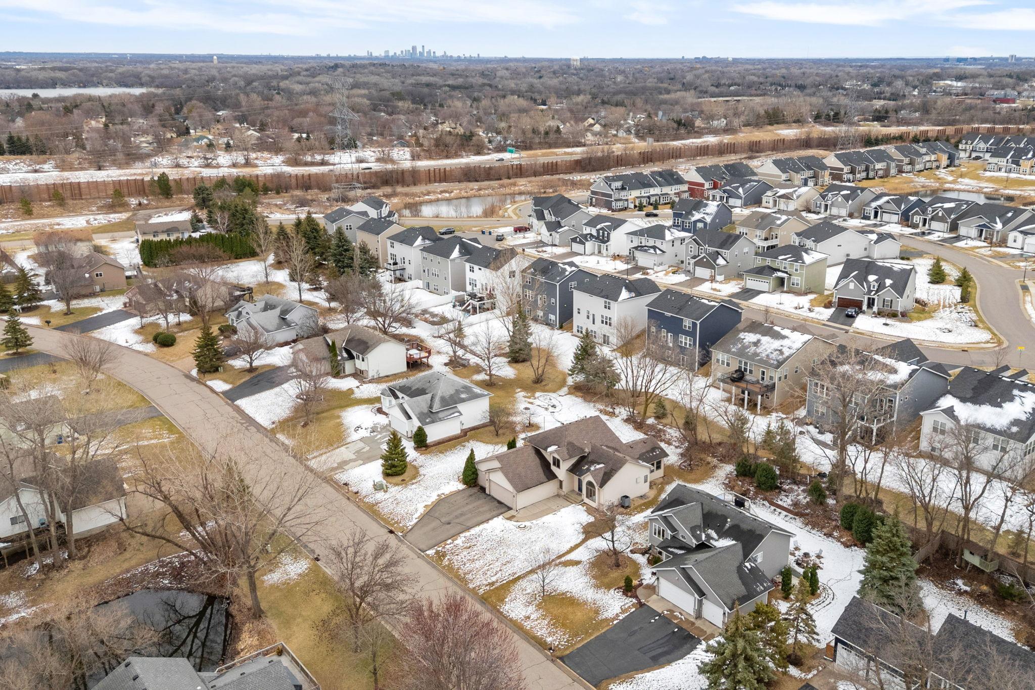 23-web-or-mls-13805 57th Ave-23.jpg