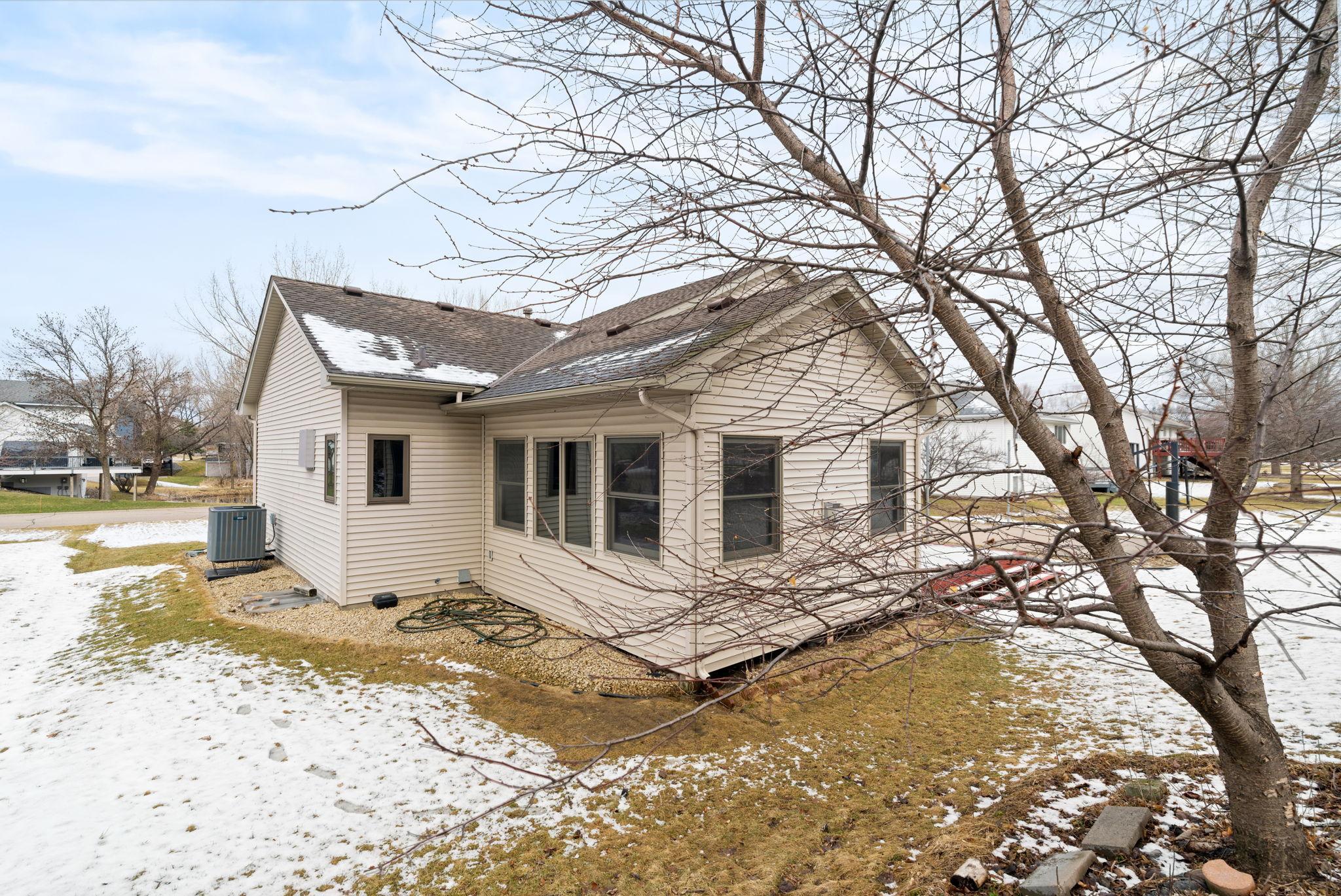 13-web-or-mls-13805 57th Ave-13.jpg
