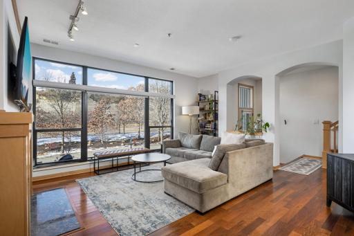 Spacious family room with spectacular views!