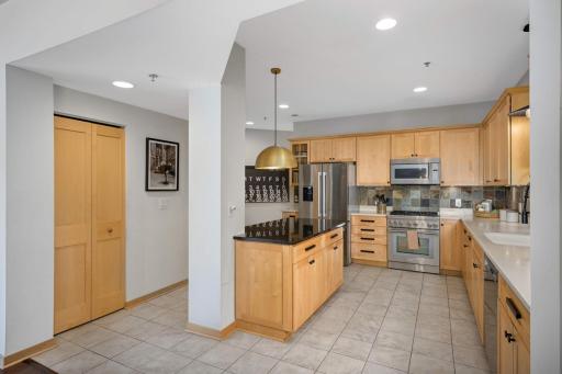 Spacious gourmet kitchen with tons of storage!
