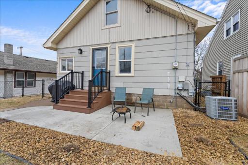 210 15th Avenue S, South Saint Paul, MN 55075