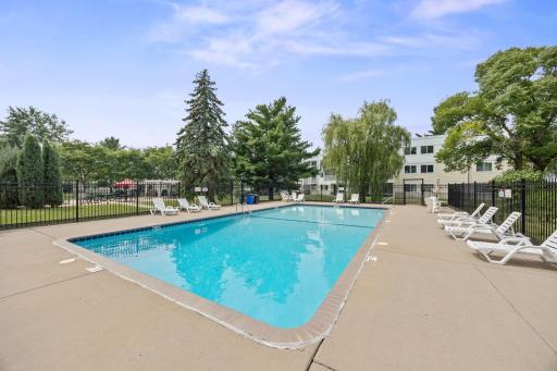 130 Demont Avenue E, 244, Little Canada, MN 55117