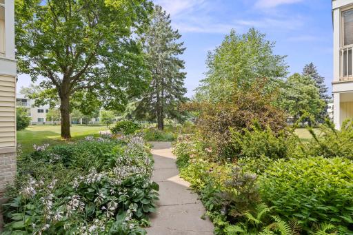 130 Demont Avenue E, 244, Little Canada, MN 55117