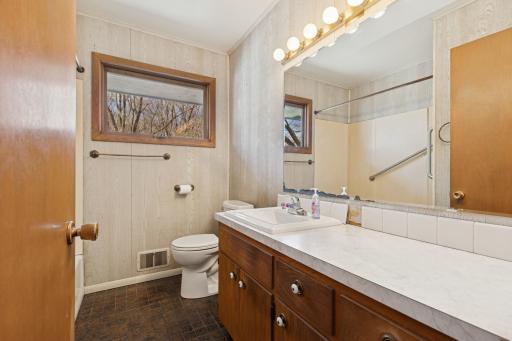 650 Inca Lane, Saint Paul, MN 55112