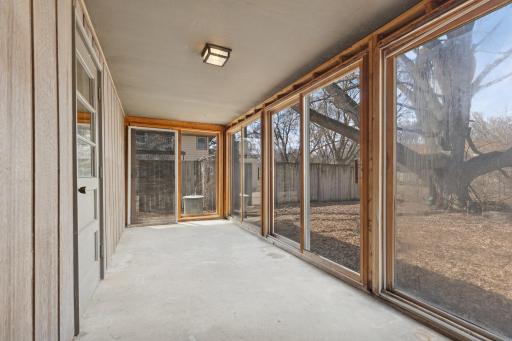 650 Inca Lane, Saint Paul, MN 55112
