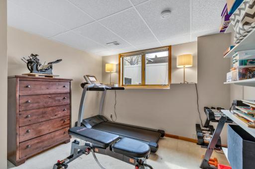 3587 Tara Lane, Saint Paul, MN 55125