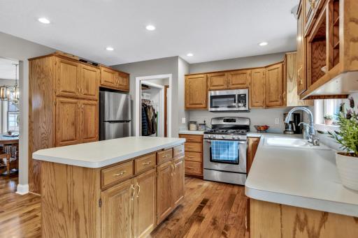 3587 Tara Lane, Saint Paul, MN 55125