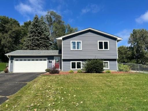 2905 60th Street E, Inver Grove Heights, MN 55076