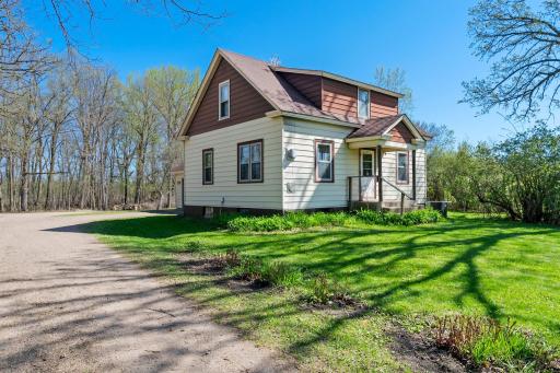 100 Stark Road, Harris, MN 55032
