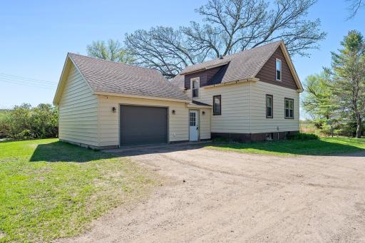 100 Stark Road, Harris, MN 55032