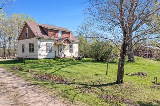 100 Stark Road, Harris, MN 55032