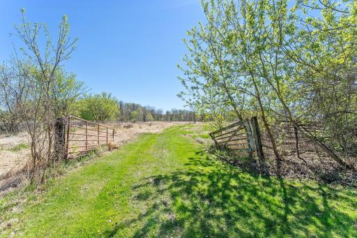 100 Stark Road, Harris, MN 55032