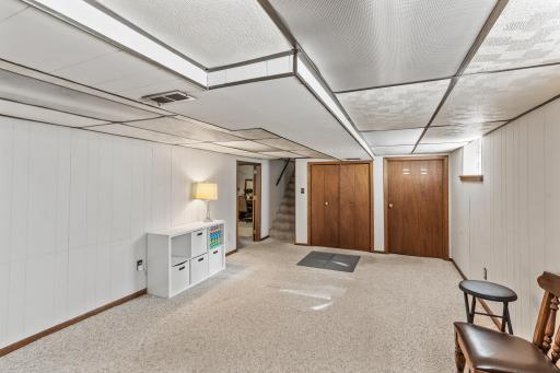 1400 Snelling Avenue N, Saint Paul, MN 55108