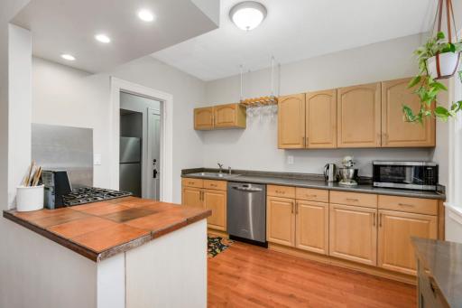 3542 Garfield Avenue, 3, Minneapolis, MN 55408