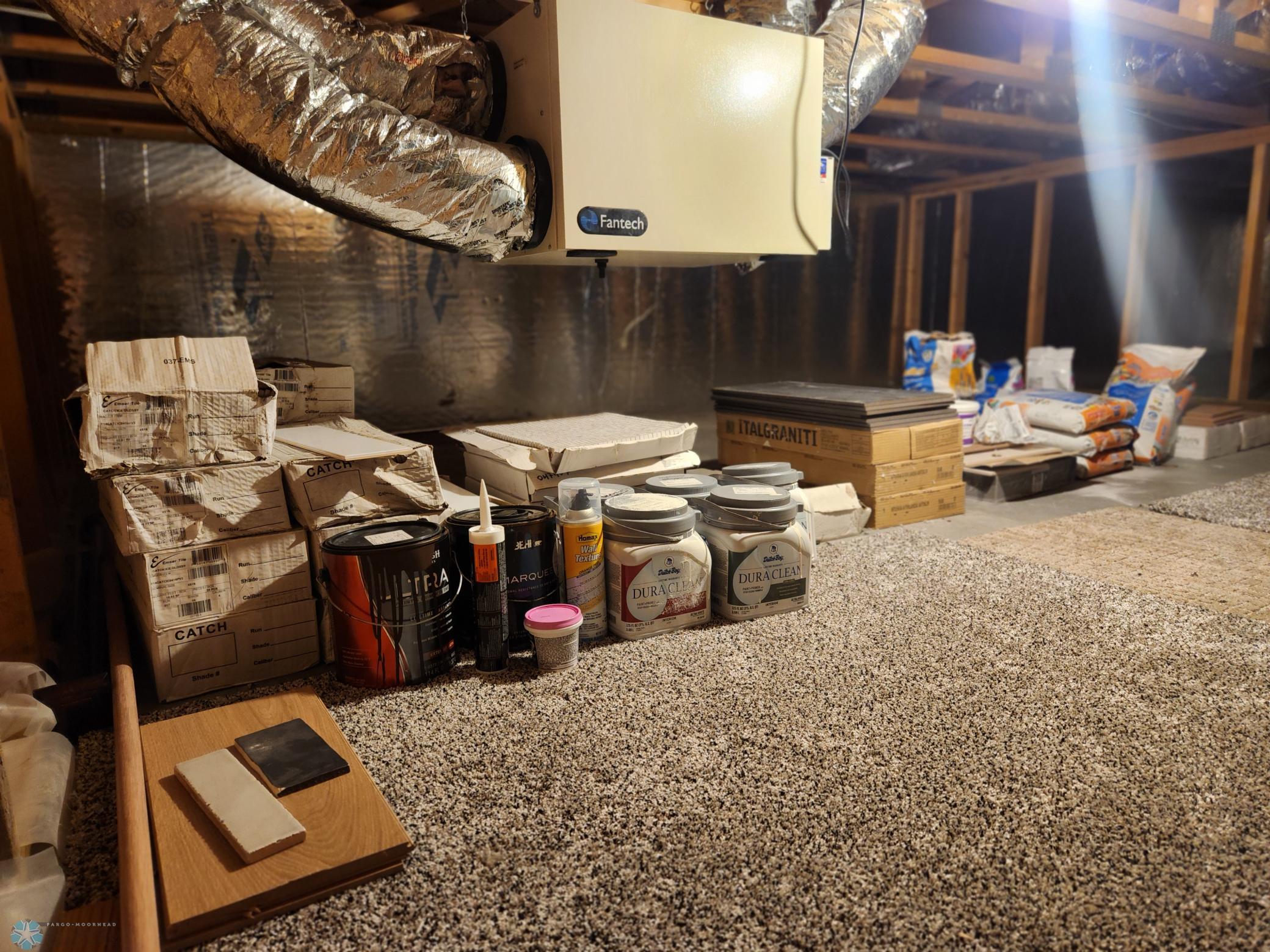 Crawl space