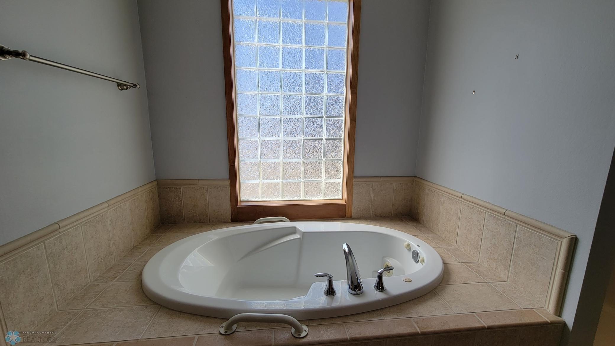 jetted tub.jpg