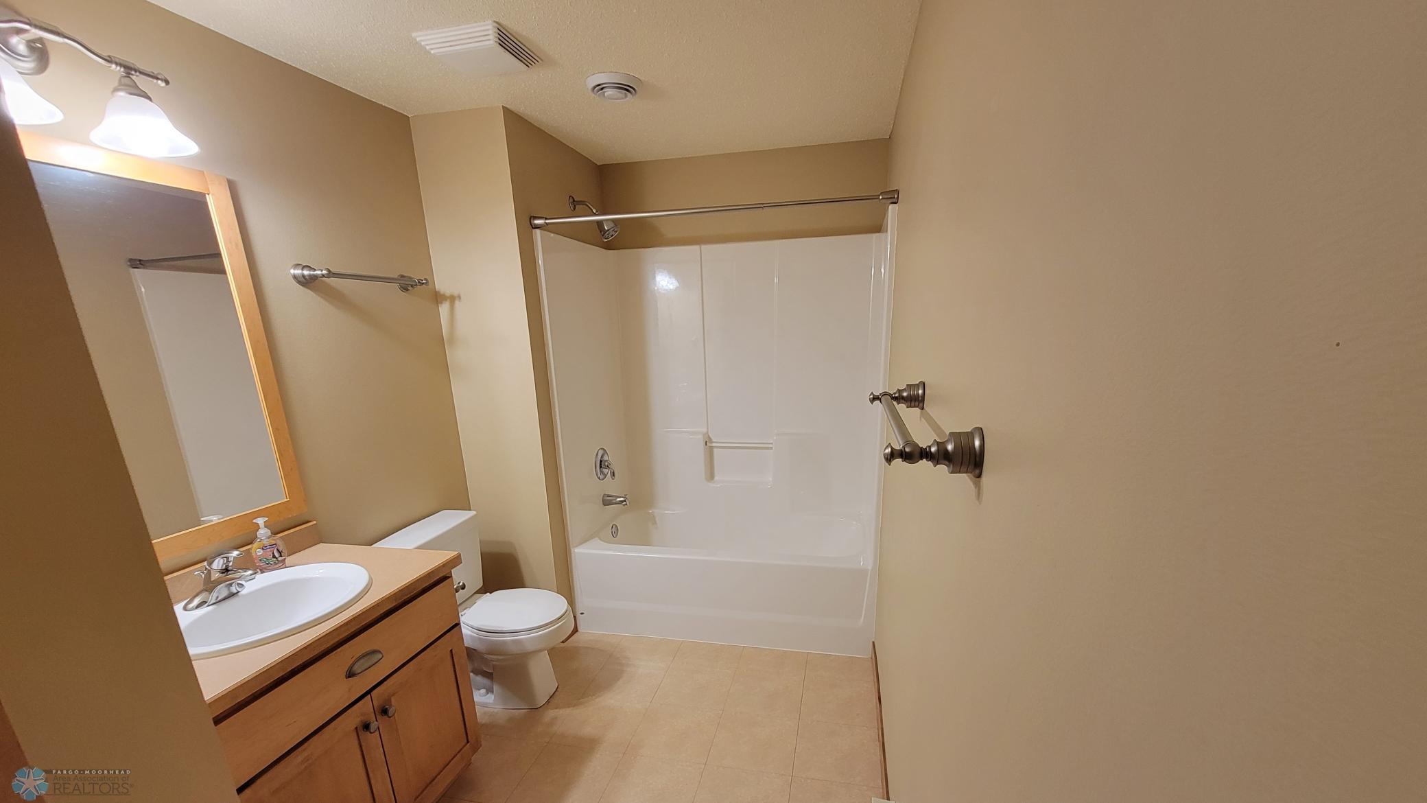LL full bath