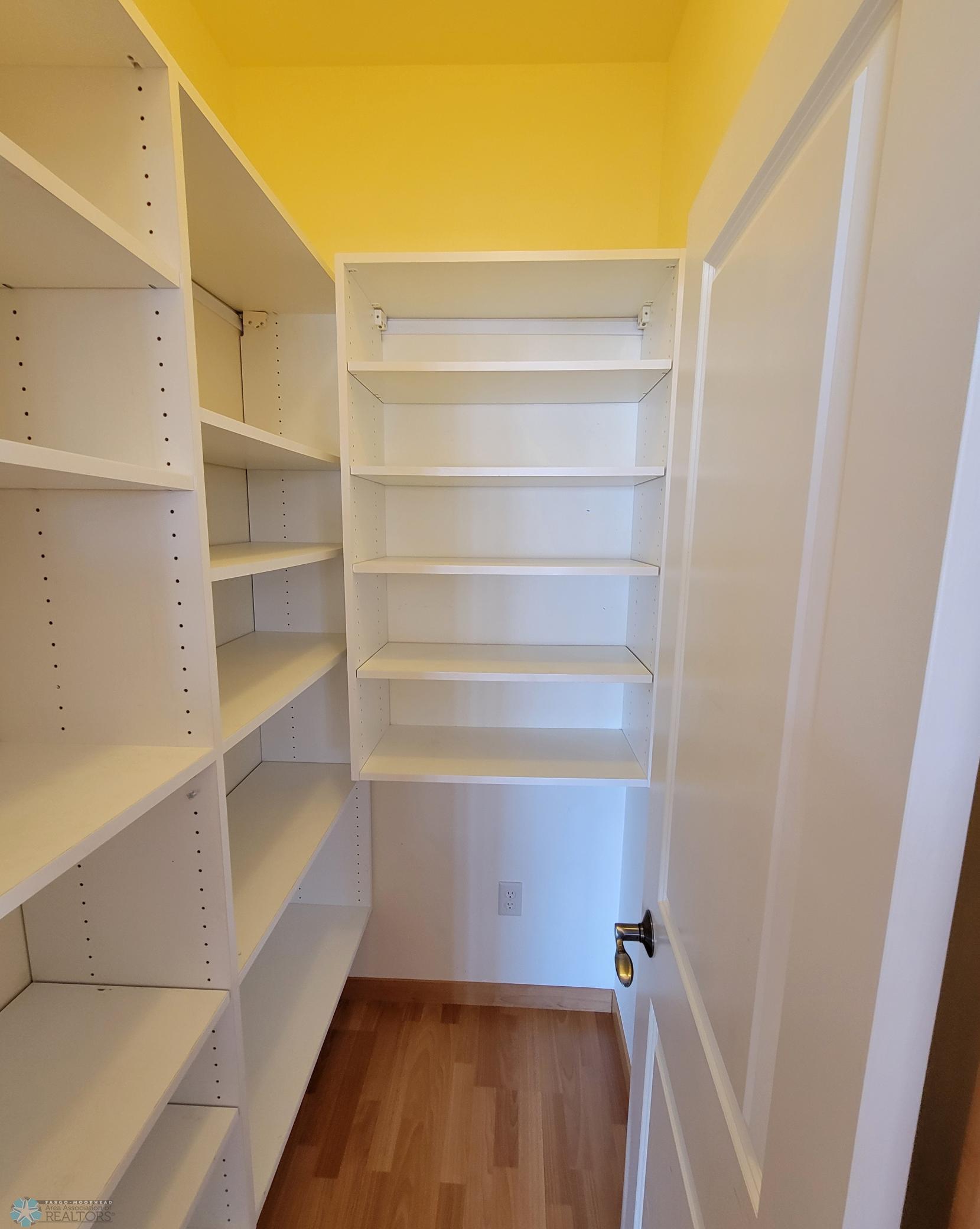 Walk in pantry
