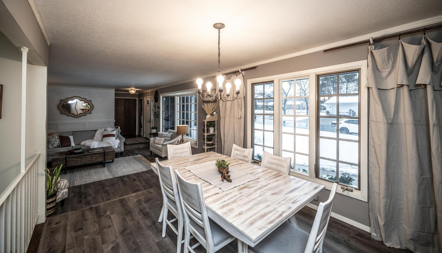 7200 Cornelia Dr Minneapolis-large-006-003-Dining Room-1500x860-72dpi.jpg