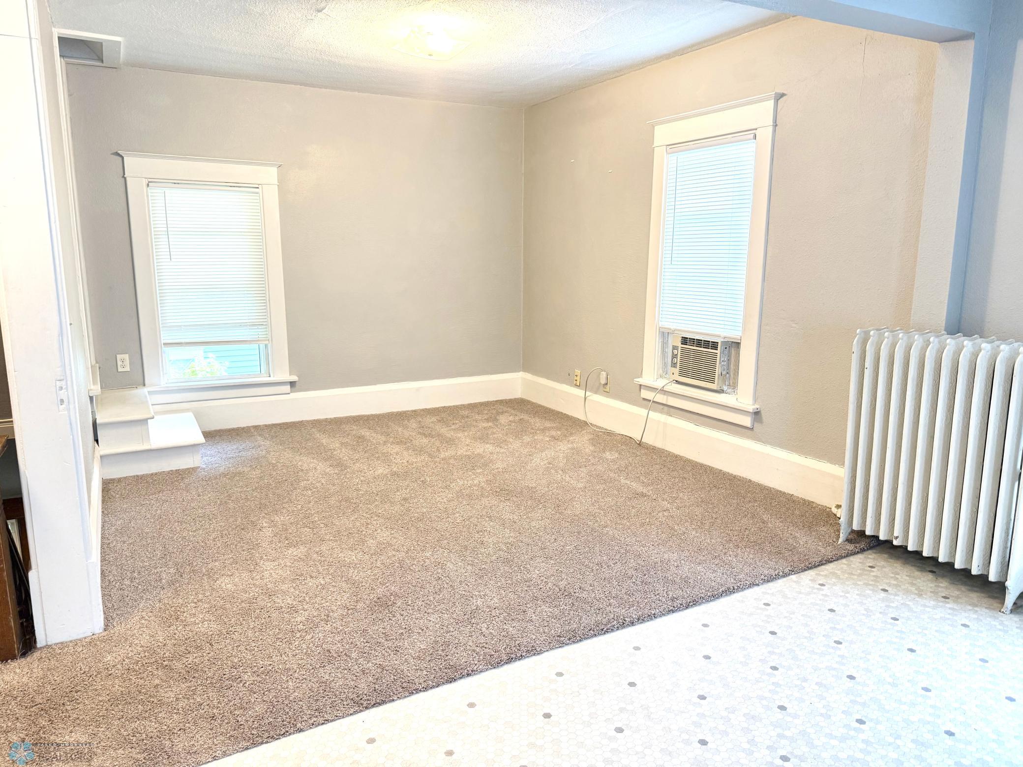 Unit 2 LR vacant