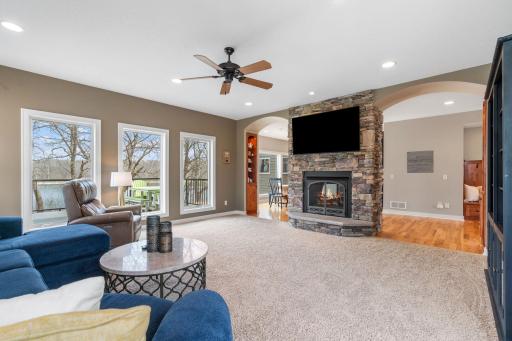 16401 Stemmer Ridge Road NW, Prior Lake, MN 55379