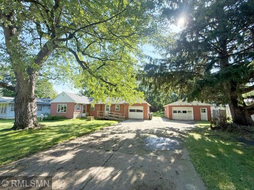 Ideally located in downtown Annandale, this home sits in an established neighborhood and offers 3 bedrooms and 1 bathroom.
