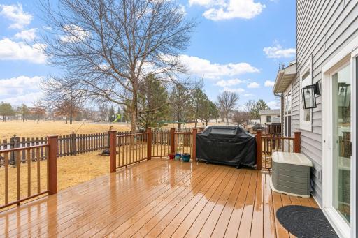 Large deck to enjoy the summer