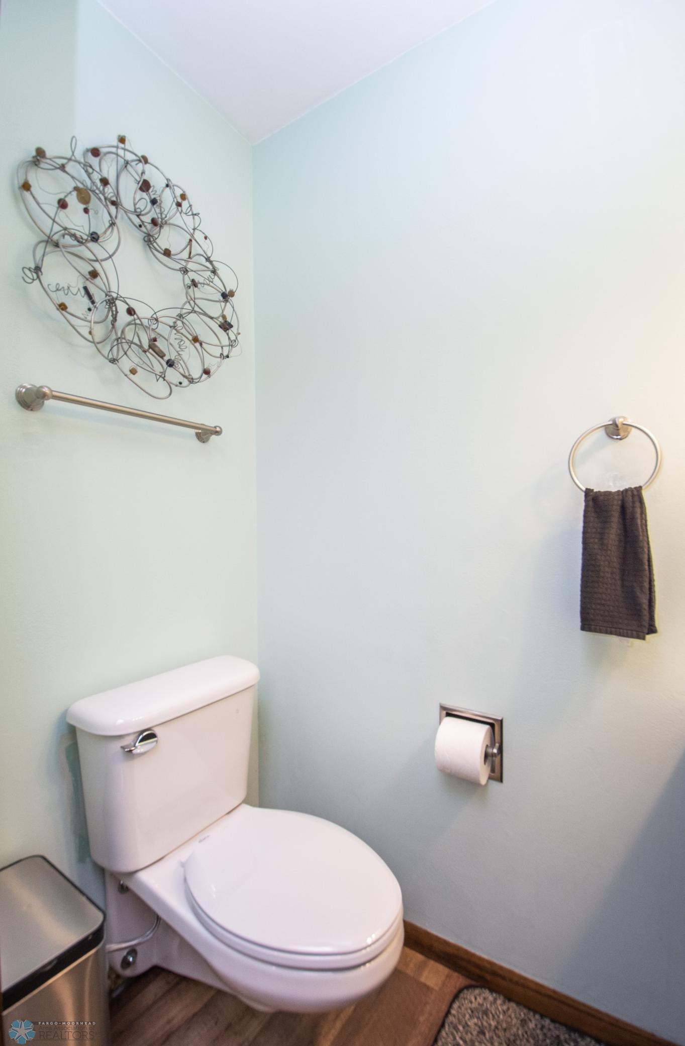 Main Floor 1/2 Bathroom