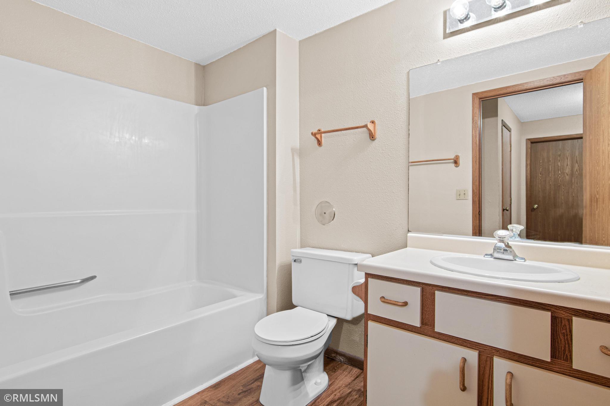 1453 Emory Circle-27.jpg