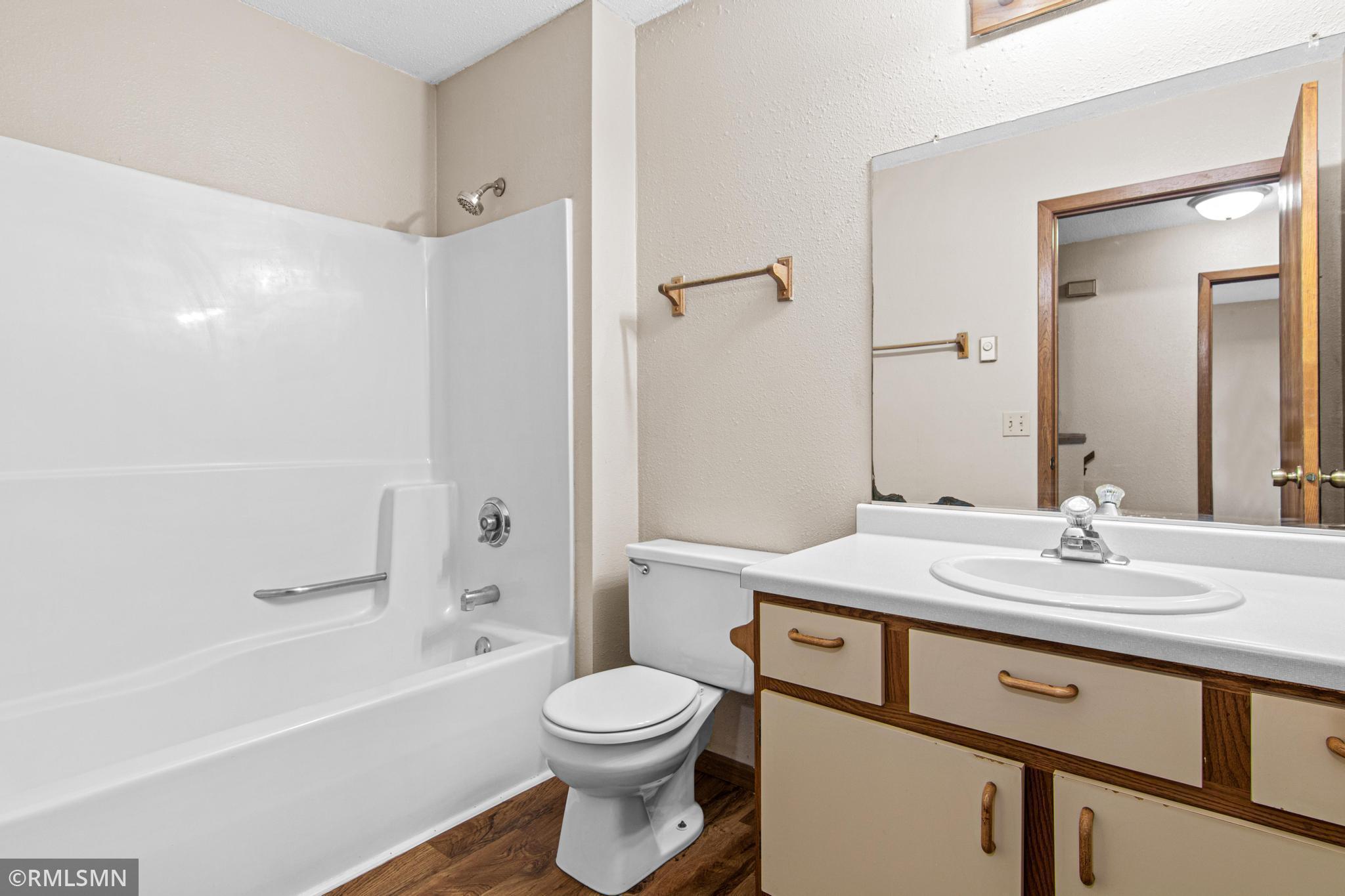 1453 Emory Circle-24.jpg