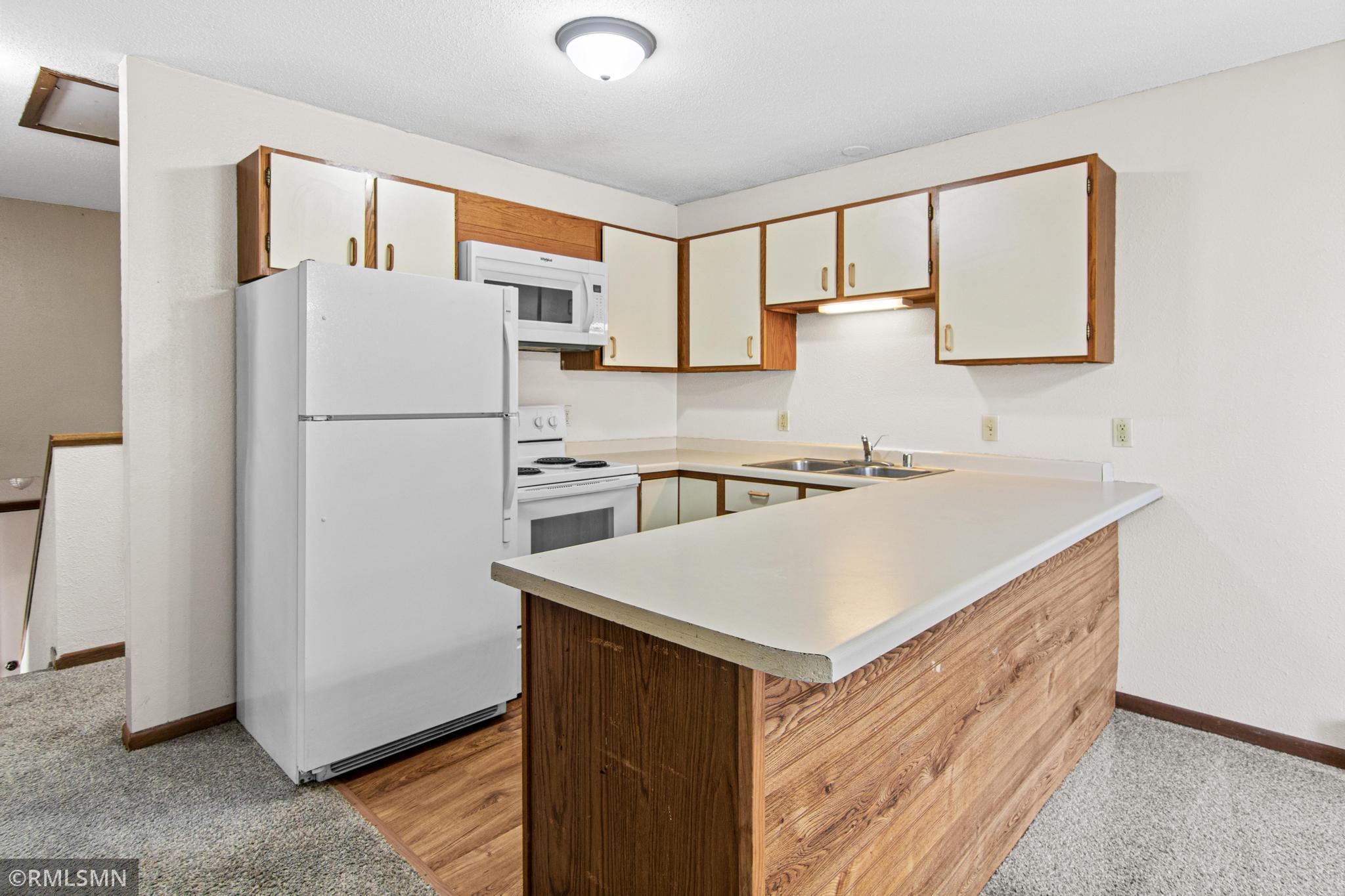 1453 Emory Circle-10.jpg