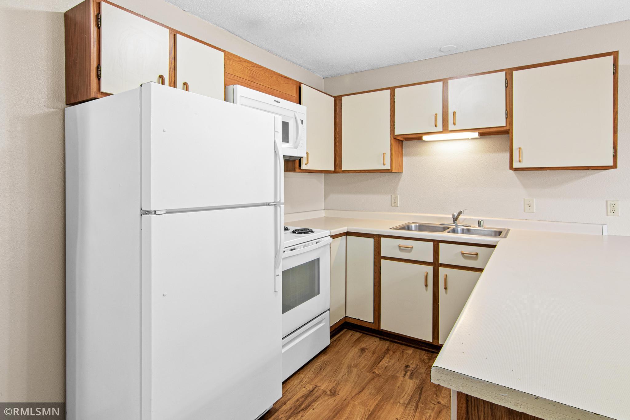 1453 Emory Circle-11.jpg