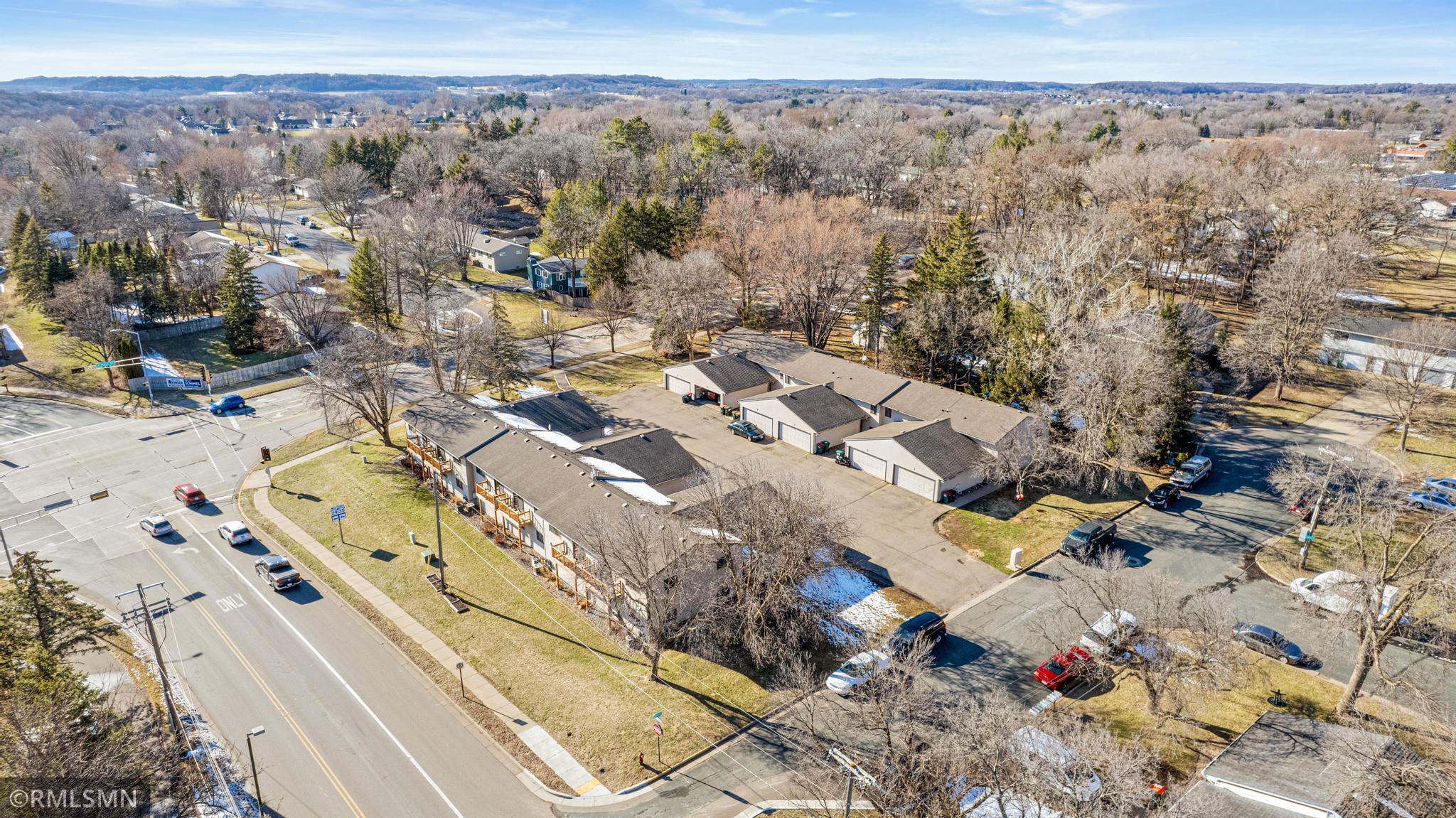 1453 Emory Circle-38.jpg