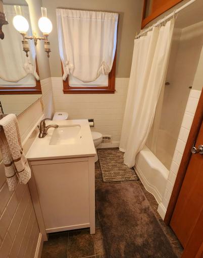 607 6th Avenue SW, Pipestone, MN 56164