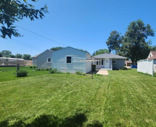 607 6th Avenue SW, Pipestone, MN 56164