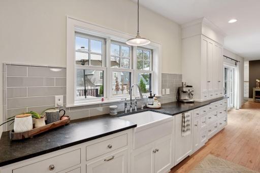 127 W Lake Street, Excelsior, MN 55331