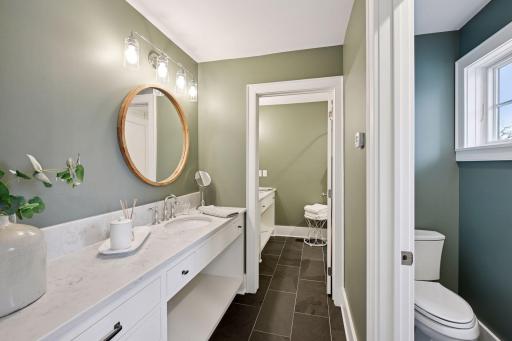 127 W Lake Street, Excelsior, MN 55331