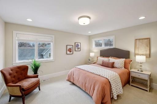 127 W Lake Street, Excelsior, MN 55331