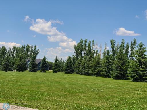 212 River Bend Trail, Breckenridge, MN 56520