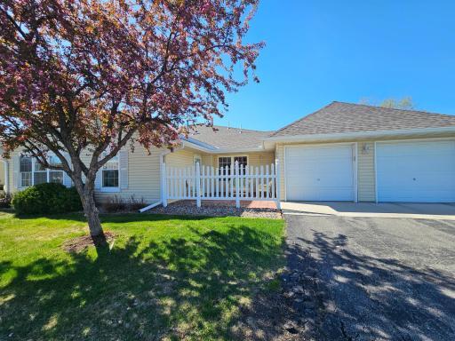 1065 Blackbird Trail SW, 8, Hutchinson, MN 55350