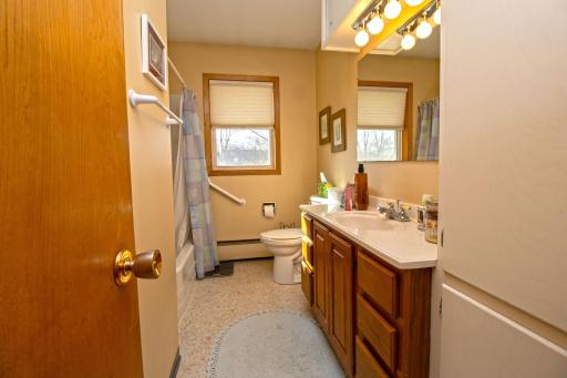 626 Washburne Avenue, Paynesville, MN 56362