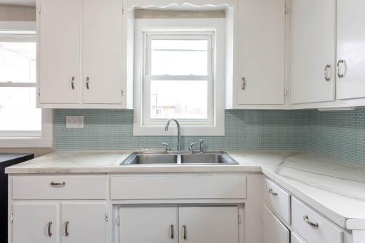 113 Main Street E, Waterville, MN 56096