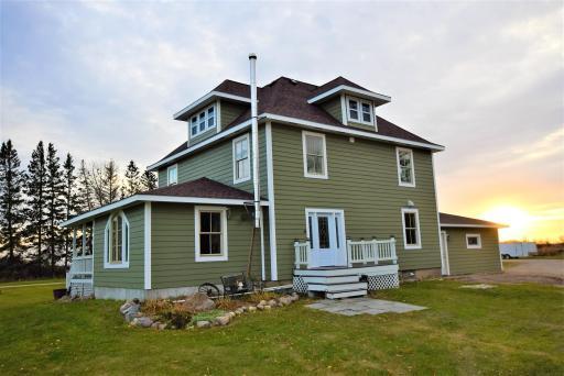 38272 300th Street, Roseau, MN 56751