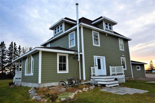 38272 300th Street, Roseau, MN 56751