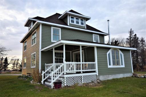 38272 300th Street, Roseau, MN 56751