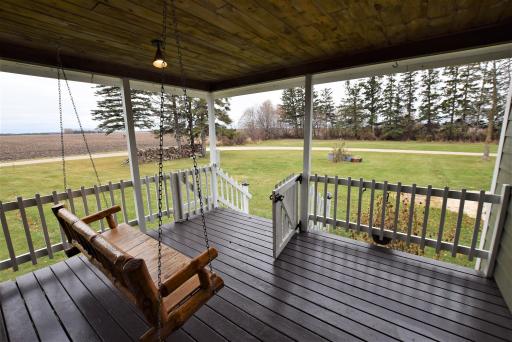 38272 300th Street, Roseau, MN 56751