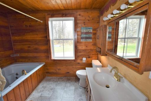 38272 300th Street, Roseau, MN 56751